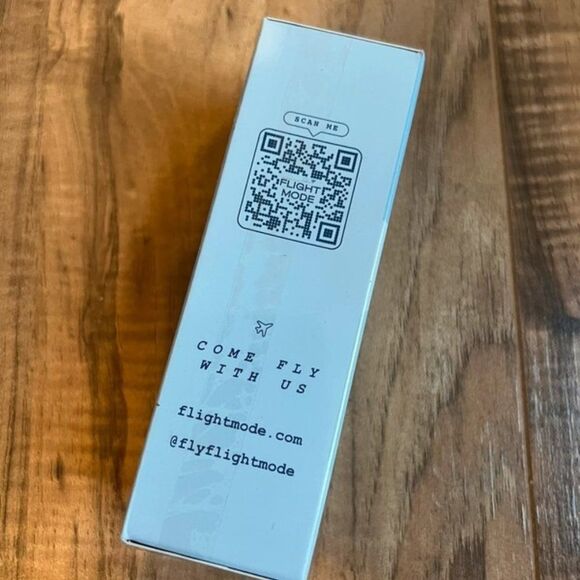 Flight mode skin care hydration mask - Picture 6 of 6